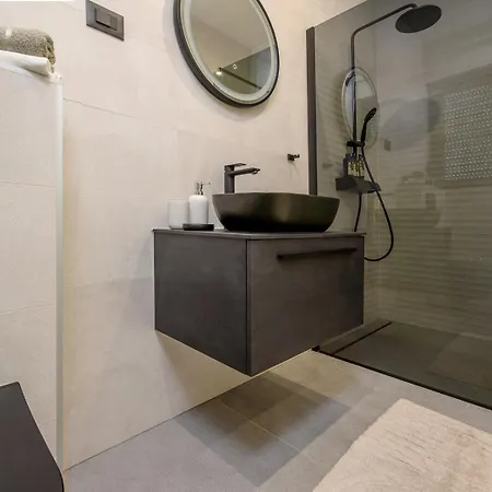 فيلة New, Luxury For 8 With Heated Pool & Spectacular Sea Views Ražanj