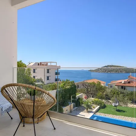 New, Luxury For 8 With Heated Pool & Spectacular Sea Views * Ražanj