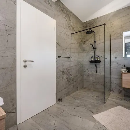 New, Luxury For 8 With Heated Pool & Spectacular Sea Views فيلة *