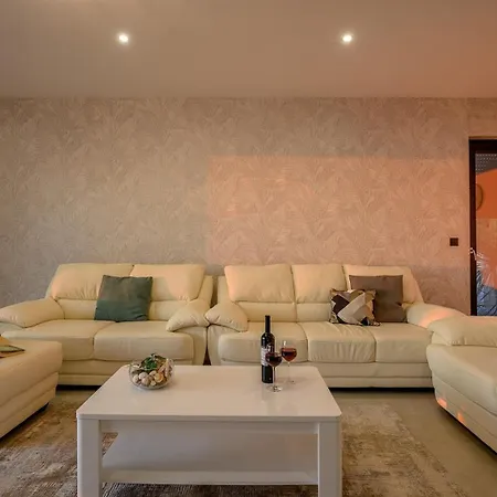 New, Luxury For 8 With Heated Pool & Spectacular Sea Views * Ražanj