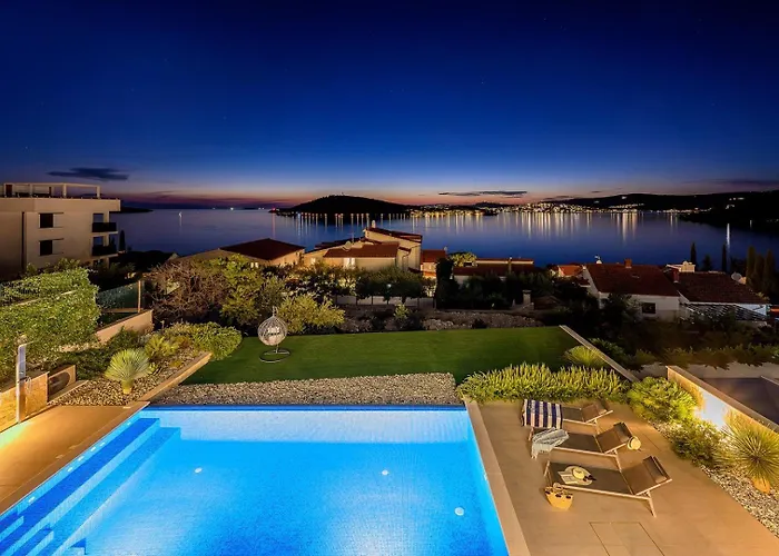 New, Luxury For 8 With Heated Pool & Spectacular Sea Views * Ražanj