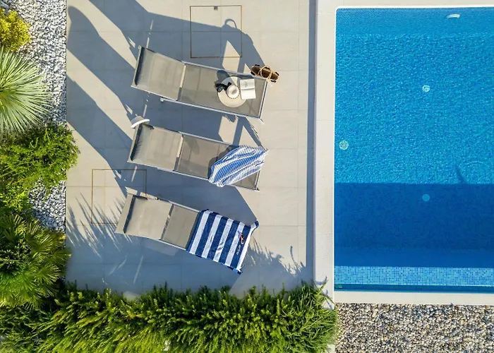 וילה New, Luxury For 8 With Heated Pool & Spectacular Sea Views